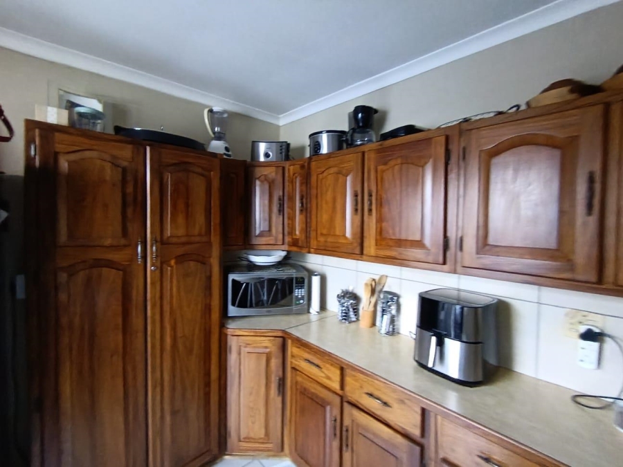 3 Bedroom Property for Sale in Pellissier Free State